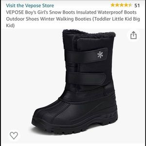 Brand new! Never been worn! Gender-neutral Waterproof toddler snow boots.